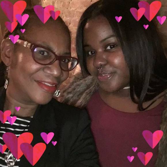 Meet your Posher, Ayesha - Picture 1 of 1